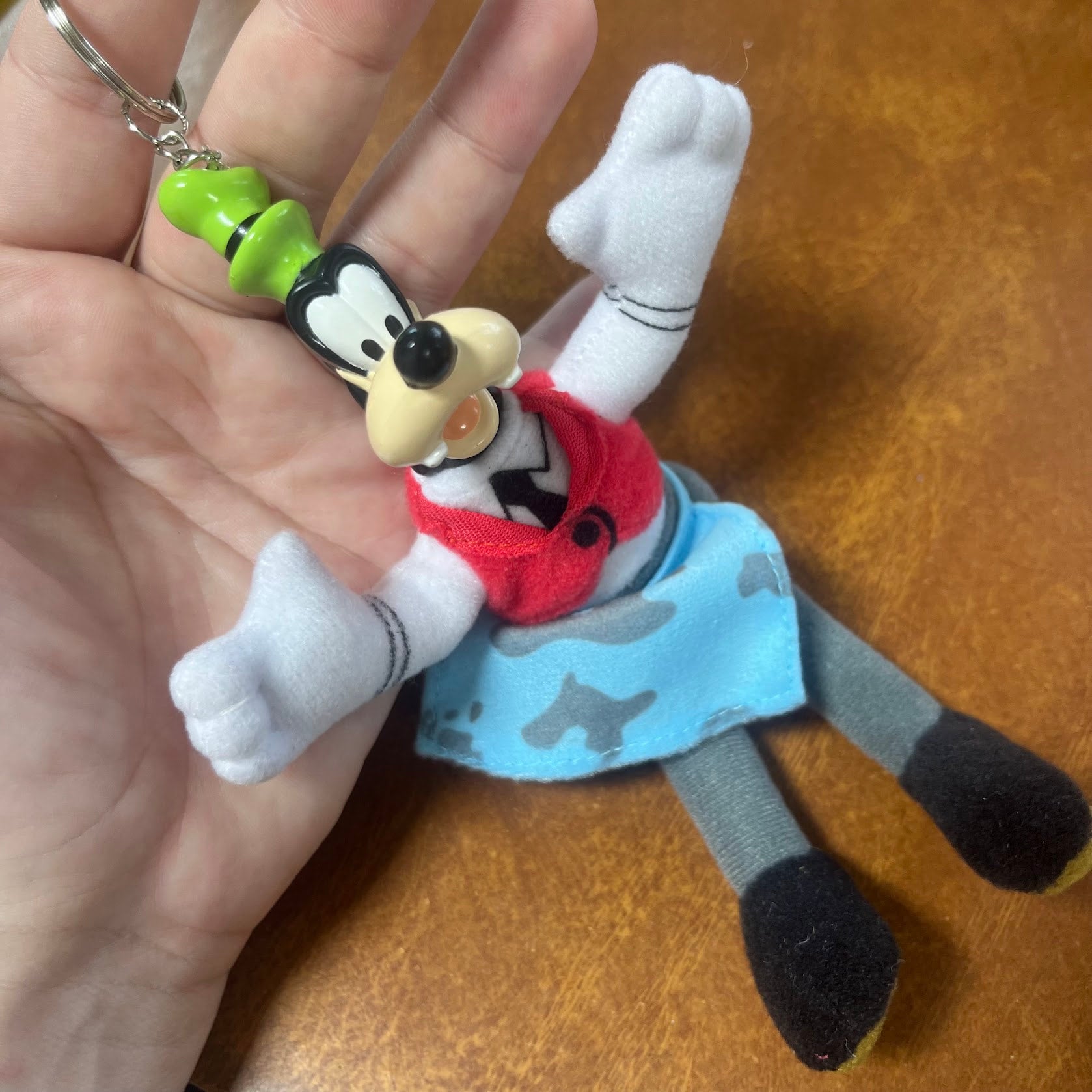 House of Mouse Goofy Keychain NO RHYME OR REASON ART